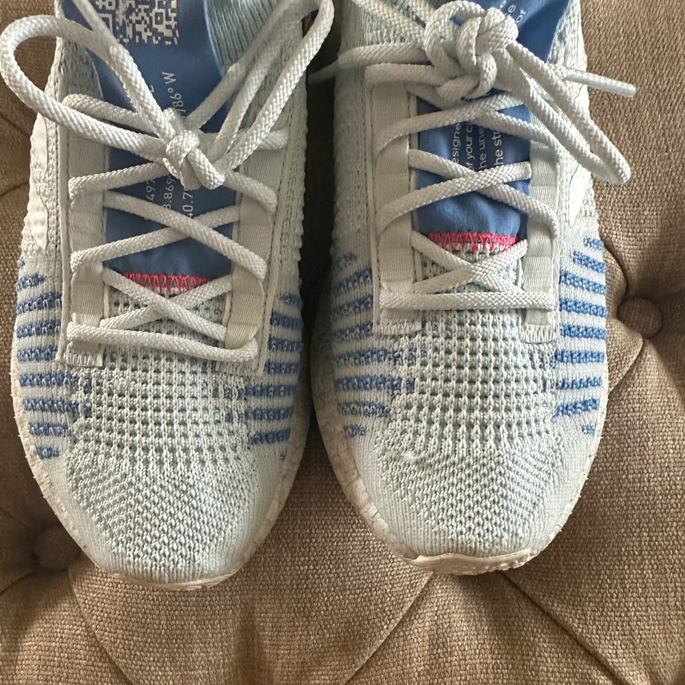 Adidas Boost - Picture 2 of 4